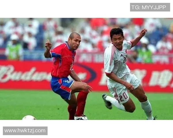 足球明星杨晨的居住地揭秘及其生活方式探讨